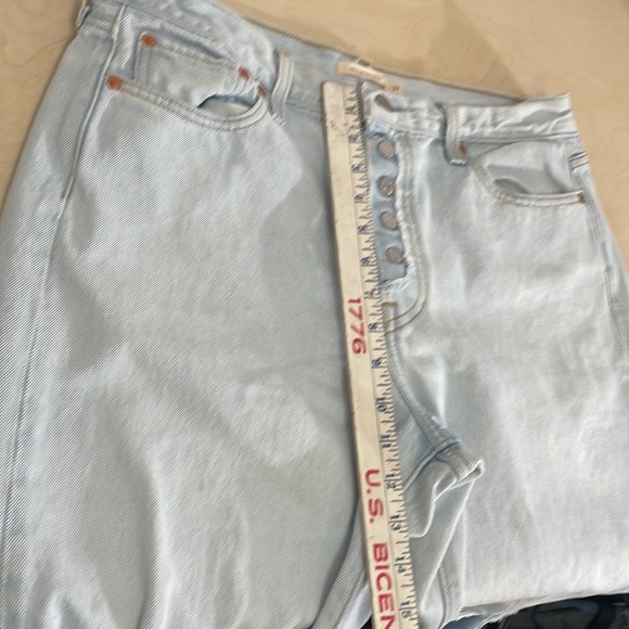 Levi's premium denim wedgie straight light wash size 32‎ - Picture 9 of 9